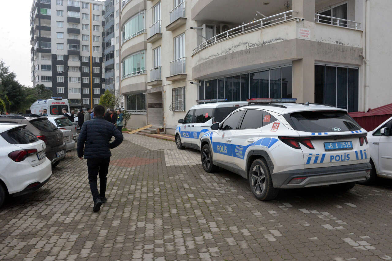 26 yaşındaki genç, babasını vahşice katletti 4
